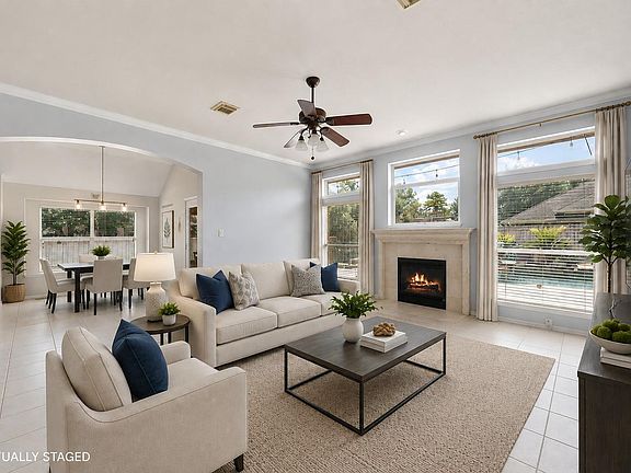 4th image of 2703 Winding Run Ln