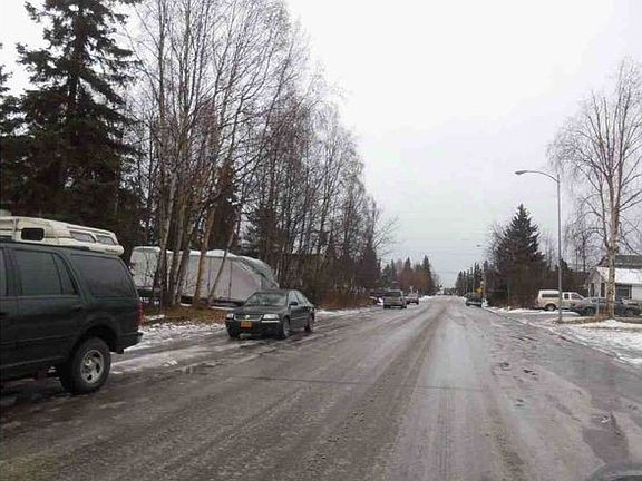 Exterior Neighborhood (street photo)