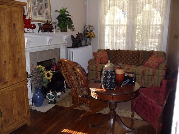 4th image of 319 Virginia Ave