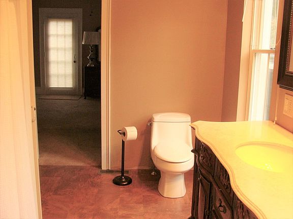 4th image of 16 Norris St