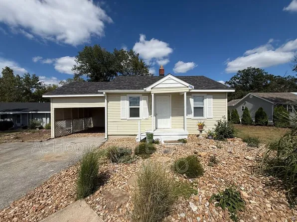 1044 W Windy Ridge Ln, Springfield, MO 65803