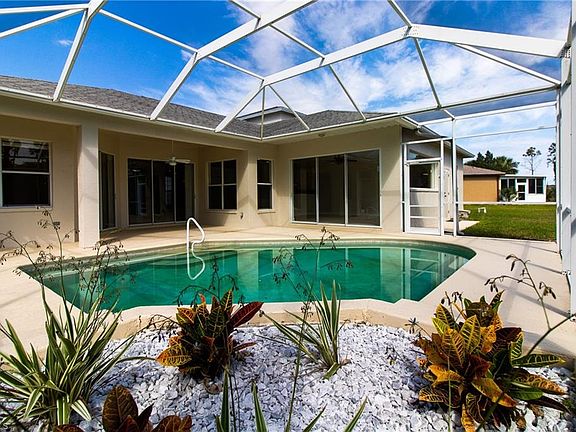 3rd image of 8860 Cypress Preserve Pl