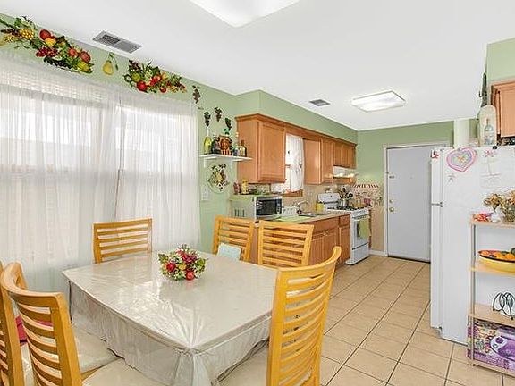 2nd image of 5239 W Foster Ave #2