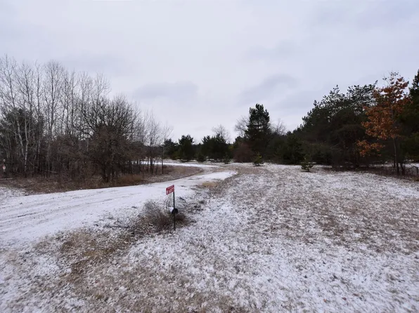 W6877 County Road H, Wild Rose, WI 54984
