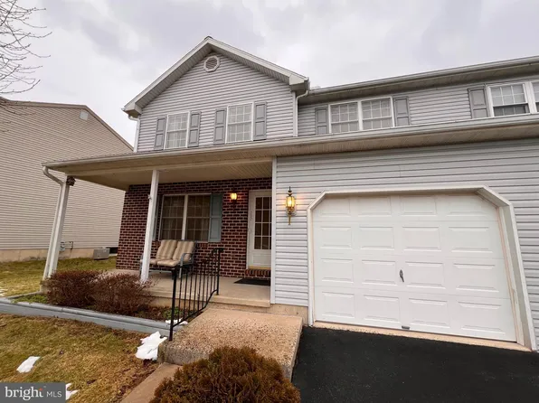 252 Hickory Dr, Fleetwood, PA 19522