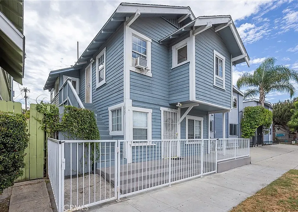 1009 Lewis Ave #1009