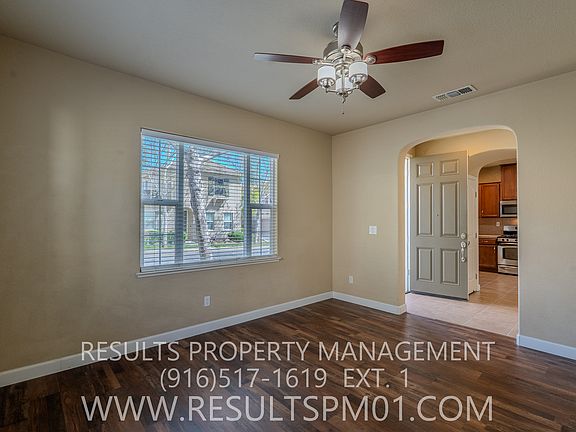 4th image of 47 Villa Gardens Ct
