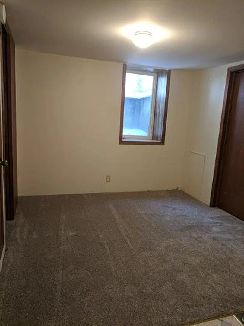 Large 2 bedroom/ 2 bathroom house — Photo 4