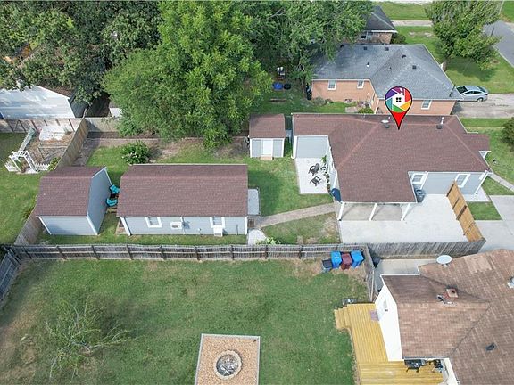 3rd image of 1415 Willow Ave