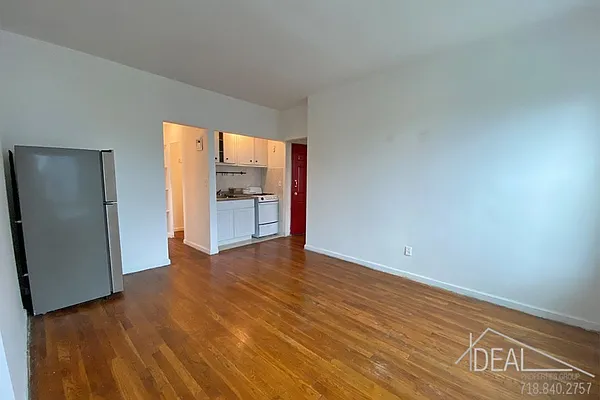 Rented by Ideal Properties Group | media 15