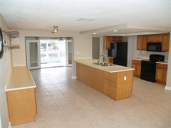4th image of 13603 Jennita Dr