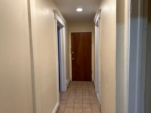 122 Jewett Avenue image 6 of 12