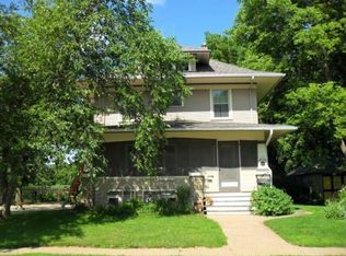 721 Commercial St, La Porte City, IA 50651