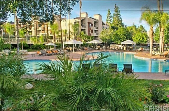 2nd image of 5510 Owensmouth Ave APT 322