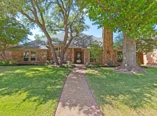 17715 Voss Rd, Dallas, TX 75287