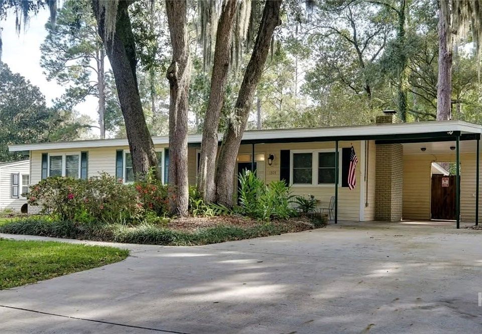 1st image of 1305 Crossbrook Place