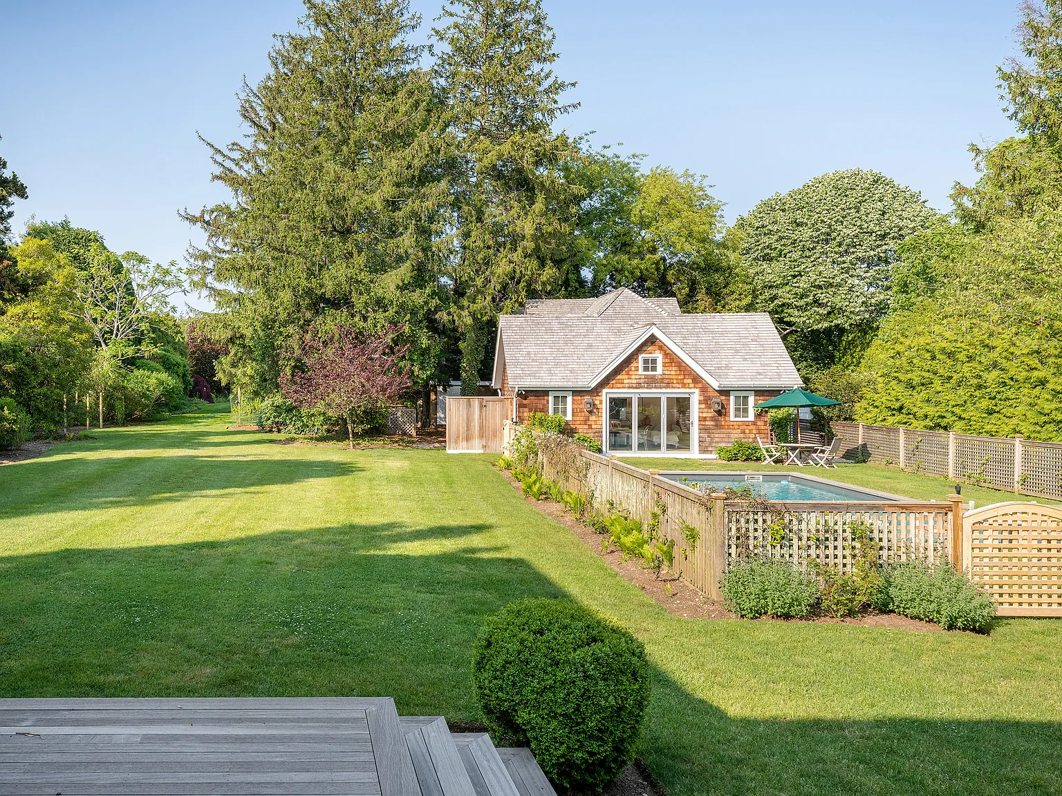 Water Mill South Designer Traditional — Photo 4