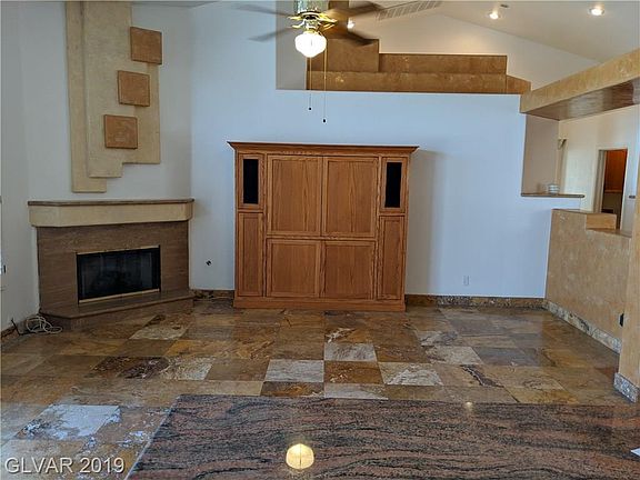 3rd image of 838 Holly Lake Way