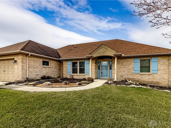 1947 N Regent Park Dr, Bellbrook, OH 45305