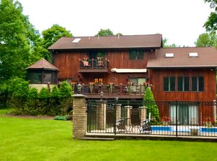9728 Deerpath Cir, Marcy, NY 13403