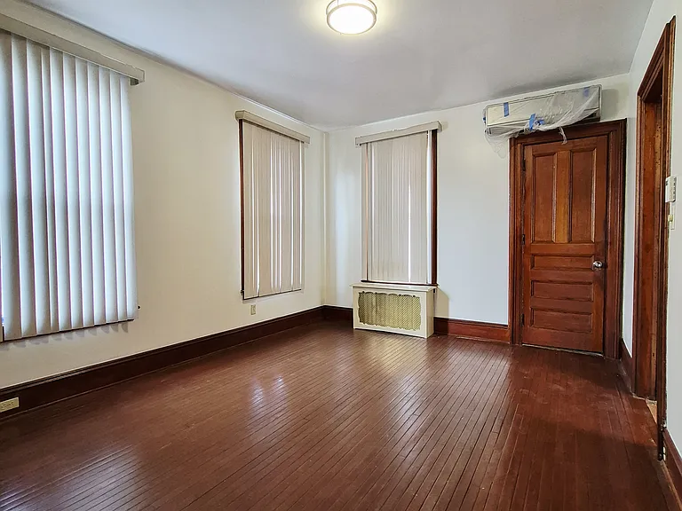 109 Salem Ave #1 — Photo 8