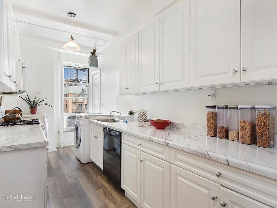 1st image of 241 W 97th St APT 13N