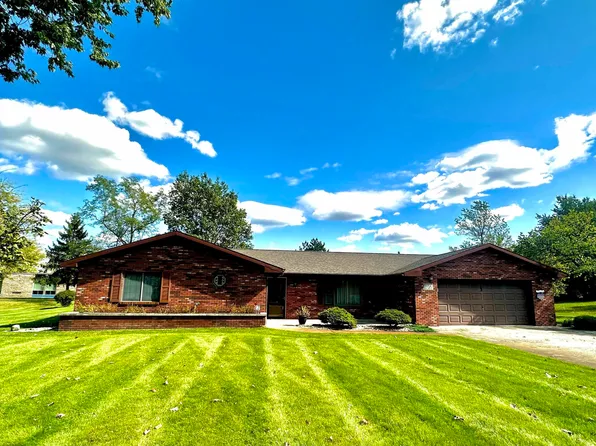 6072 S Liberty St, North Judson, IN 46366