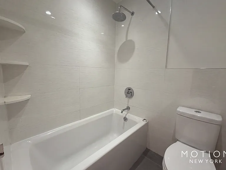 425 E 80th St #5-A — Photo 5