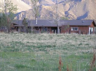 1728 Larson Ln, Coleville, CA