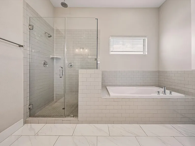 5912 E Post Oak Ln — Photo 17
