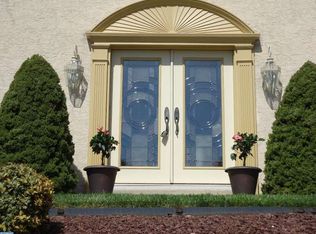 750 Timber Trail Ln, Springfield, PA 19064