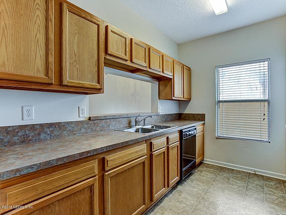 3rd image of 8339 Oden Ave