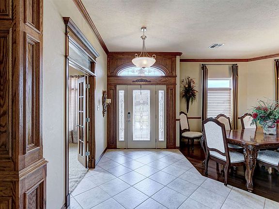 4th image of 7016 SW Brimwood Dr