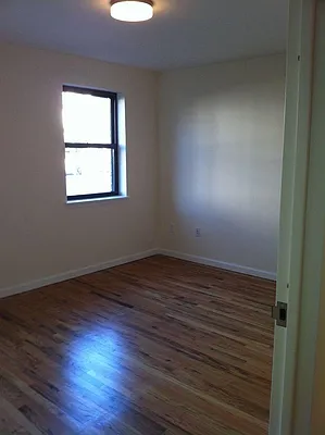 Rented by FAR Property Management | media 29