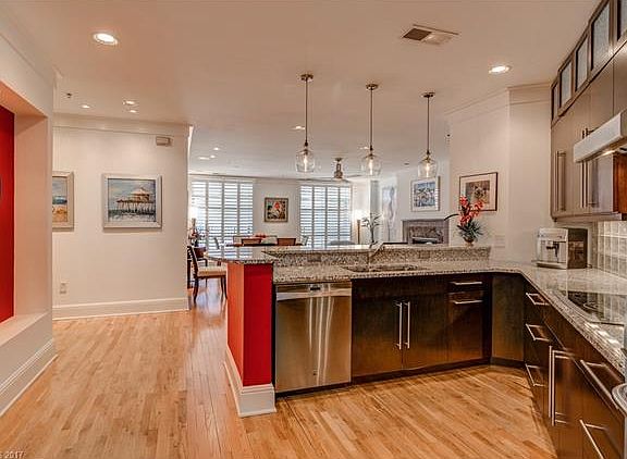 5th image of 21 Battery Park Ave APT 504