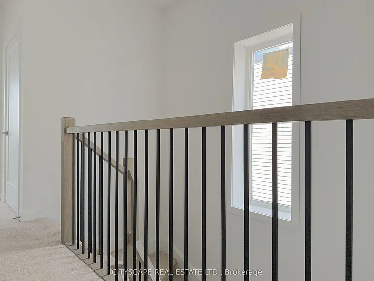 416 Dundas St S #13 — Photo 17