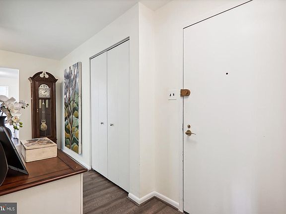 3rd image of 4620 N Park 1604 #E