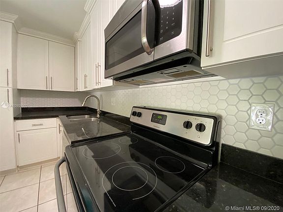 4th image of 4134 NW 79th Ave APT 2B