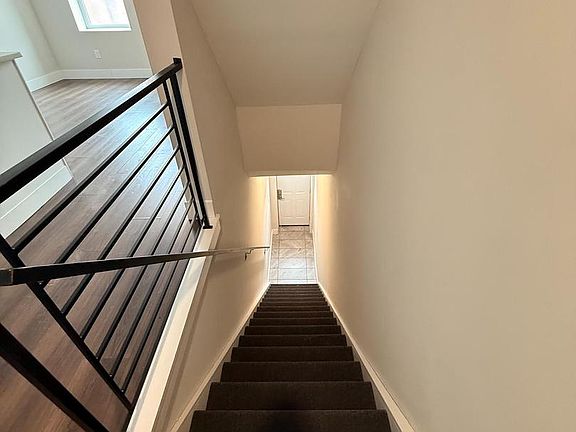 5th image of 2630 Ridge Ave