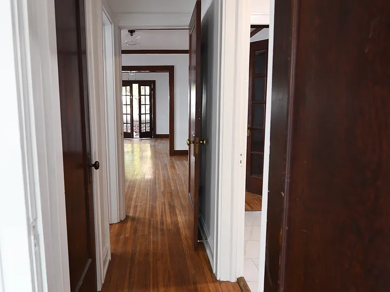 1803 W 41st St #1W — Photo 8