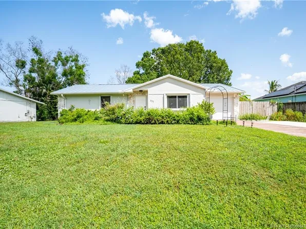 537 NW Sagamore Ter, Port Saint Lucie, FL 34983