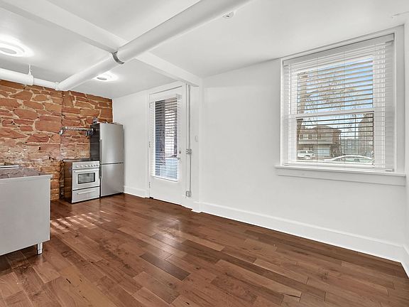 4th image of 333 E 100 S APT 13