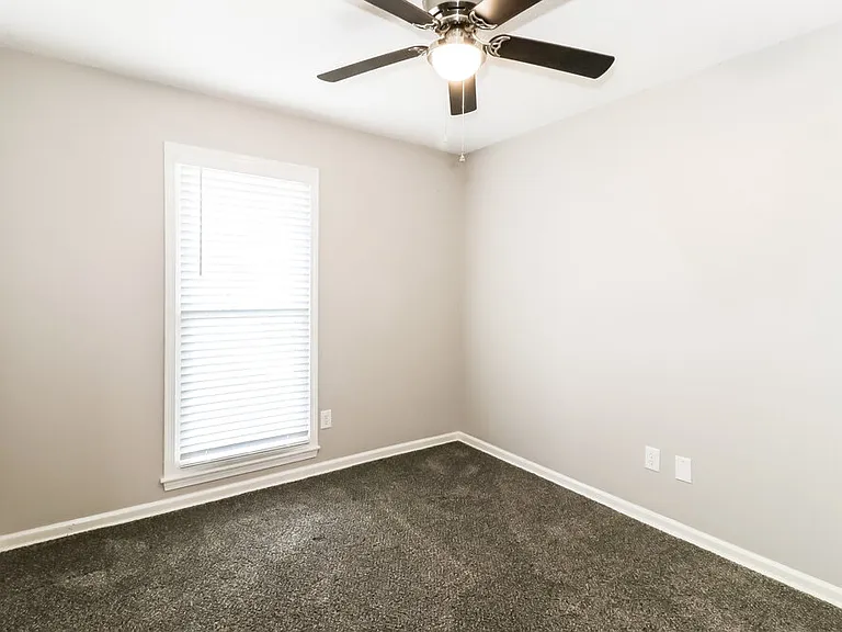 7584 Greenbrook Pkwy — Photo 13