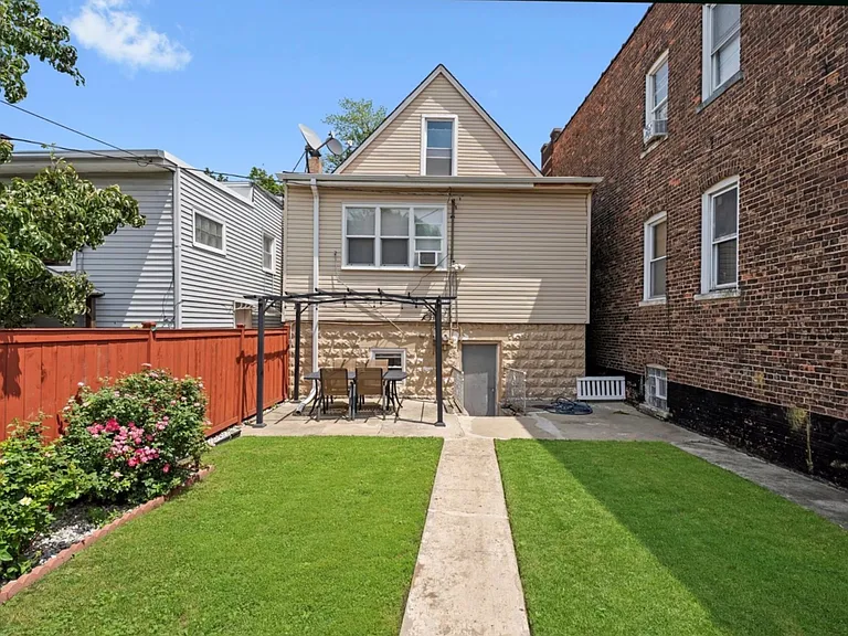 1322 S 51st Ave #1 — Photo 4