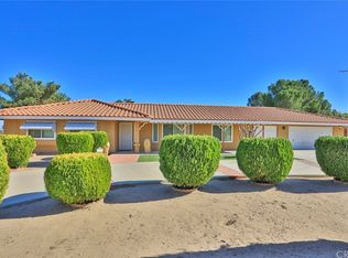8979 4th Ave, Hesperia, CA 92345