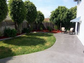 2nd image of 9384 Longview Dr