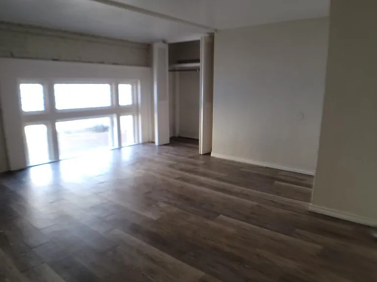 200 S Beaton St #101 — Photo 9