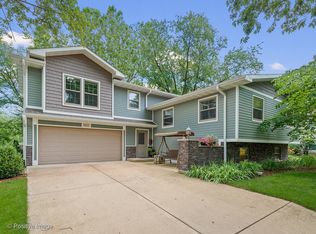 5631 Elm St, Lisle, IL 60532