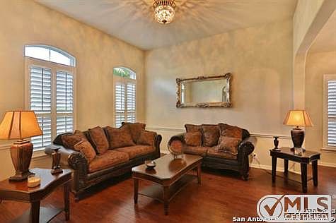 3rd image of 9210 Saucedo Dr