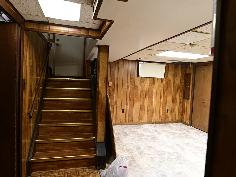 954 La Salle Ave — Photo 21